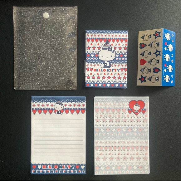 Hello Kitty Winter Letter Set ❤️🤍💙 - Picture 3 of 3